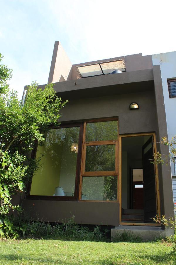 マル・デル・プラタCasita Moderna Frente Al Bosqueアパートメント エクステリア 写真